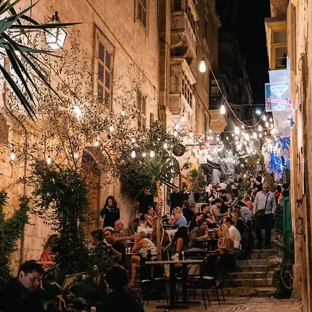 Stylish 2br Flat By Arco Collection Appartement *