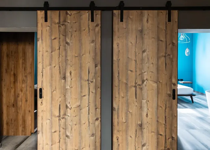 Apartment Stylish 2br Flat By Arco Collection