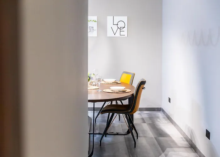 Stylish 2br Flat By Arco Collection 아파트 발레타